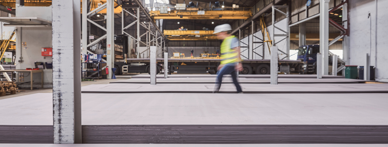 AEM Bilder - AEM_Header_Stahl_122024_final_Bubbles DE